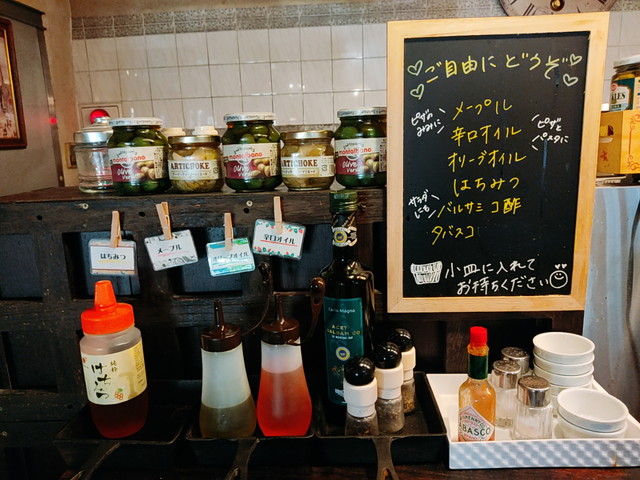 ナポリの食卓調味料