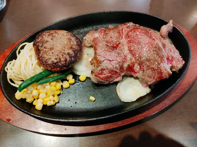 モンスターグリル食べたもの１