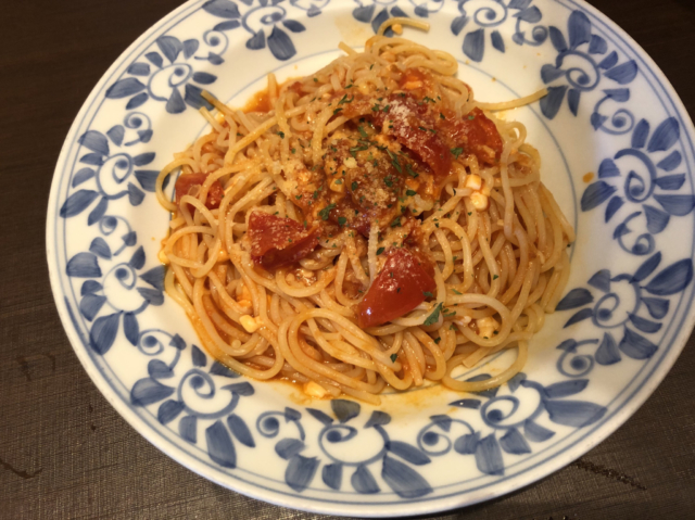 トマトモッツァレラパスタ