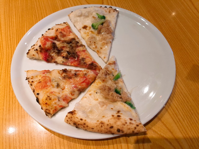 馬車道ピザ食べ放題食べたもの３A