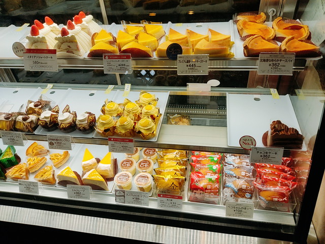 不二家ケーキバイキングメニュー２