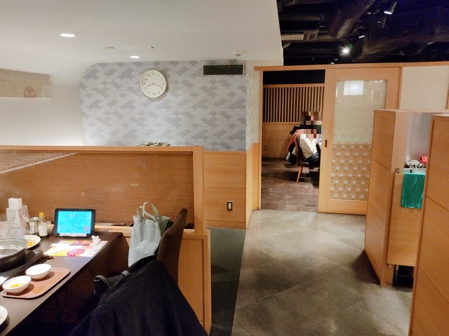 しゃぶ葉内装２