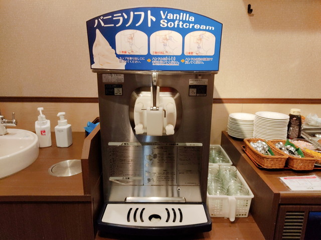 どん亭サラダバー７