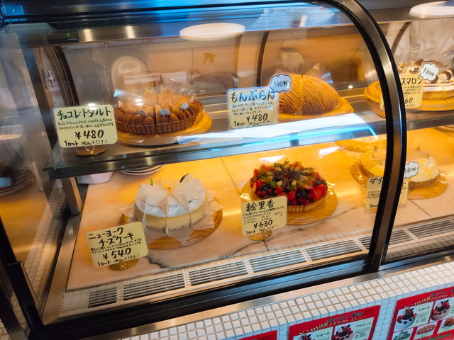 マカロニ市場ケーキ食べ放題メニュー１