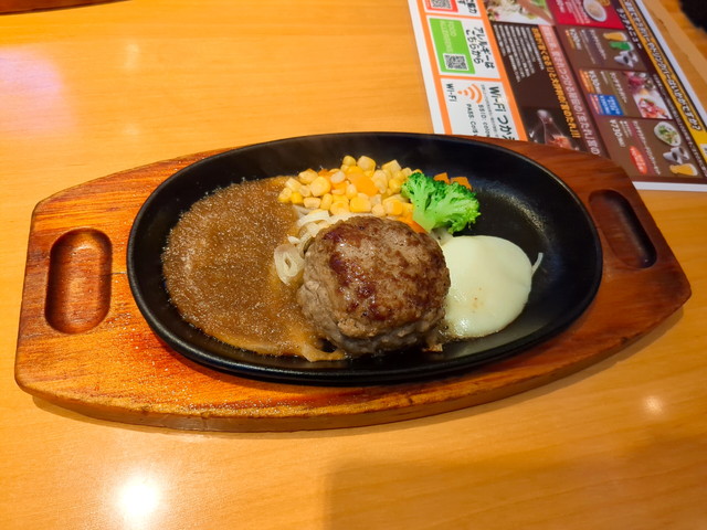 ステーキ宮ランチ食べたもの１