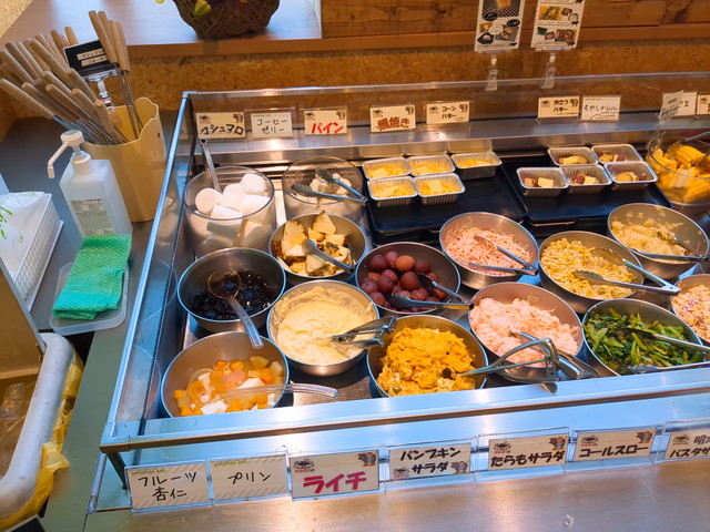 かみむら牧場サラダバーメニュー３
