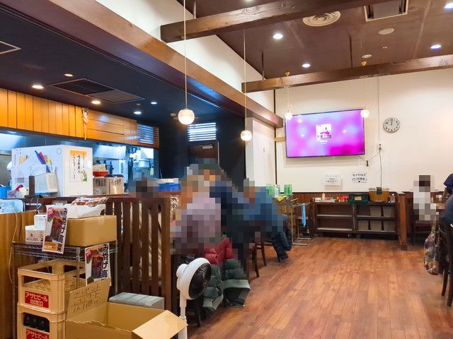 山小屋ラーメン内装１